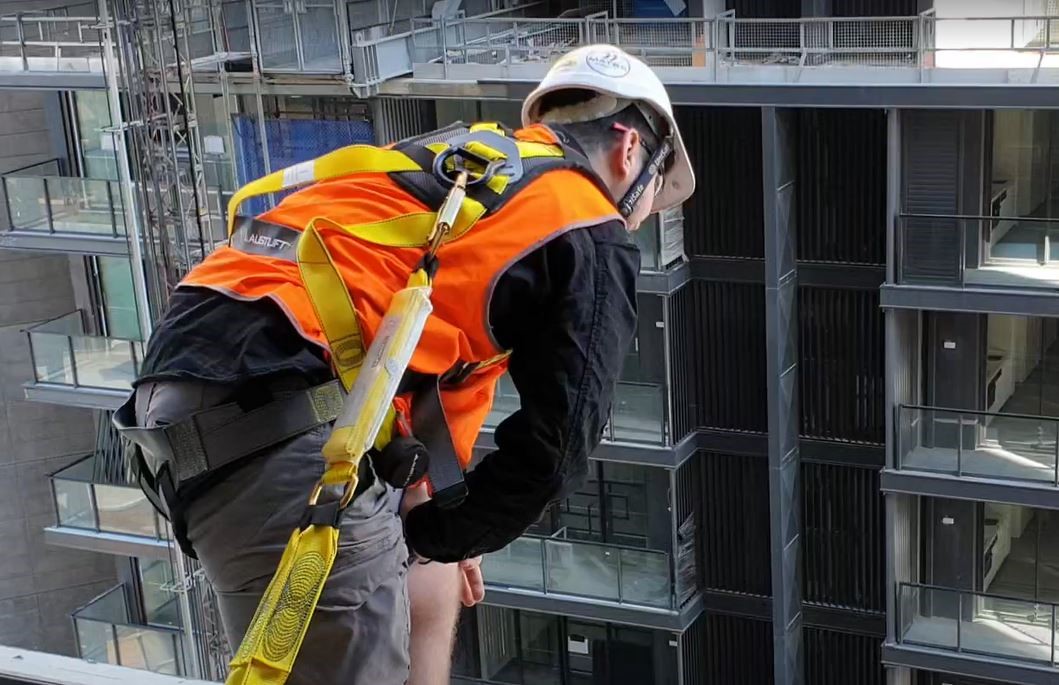 RIIWHS204E Work safely at heights